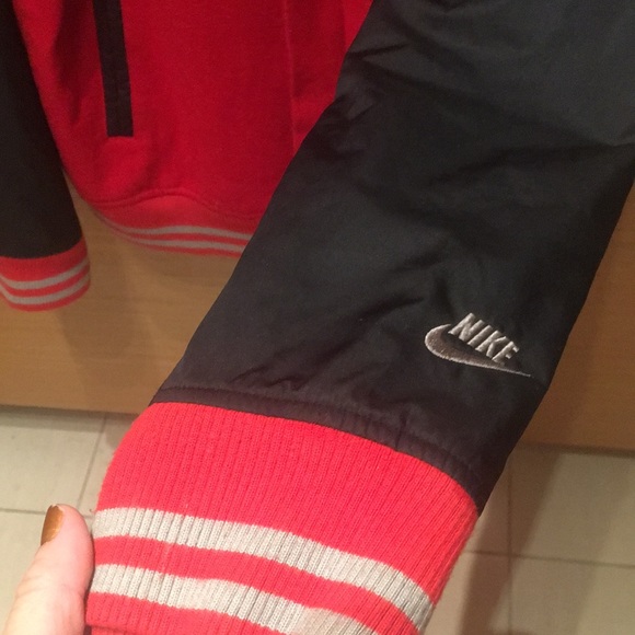 NIKE Vintage Varsity Jacket - Picture 8 of 13